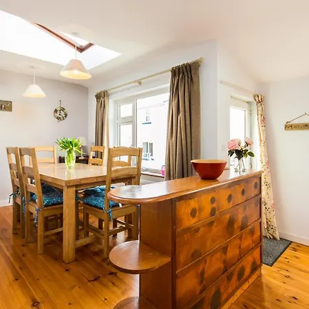 Large House With Adjoining Close To Casa vacanze Waterville