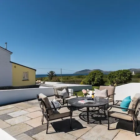 Casa vacanze Large House With Adjoining Close To *