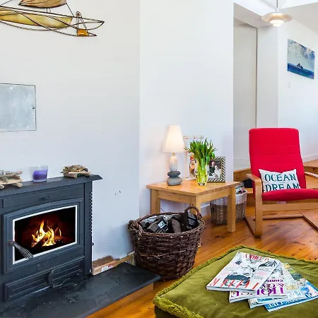 Large House With Adjoining Close To Casa vacanze